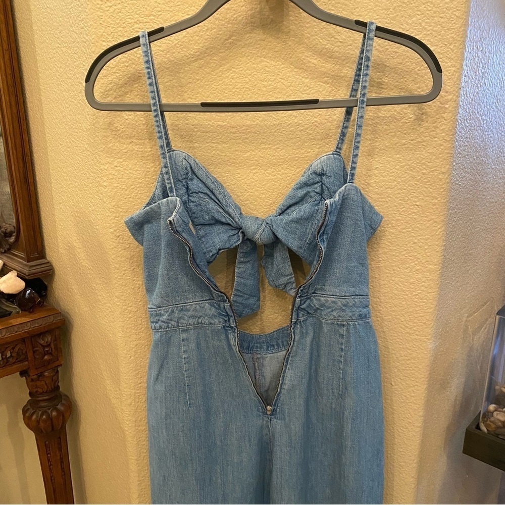 TOPSHOP Women Blue Tie Front Keyhole Denim Cropped Jumpsuit Size 2 - Picture 6 of 8